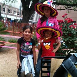 Meet your Posher, Caroline